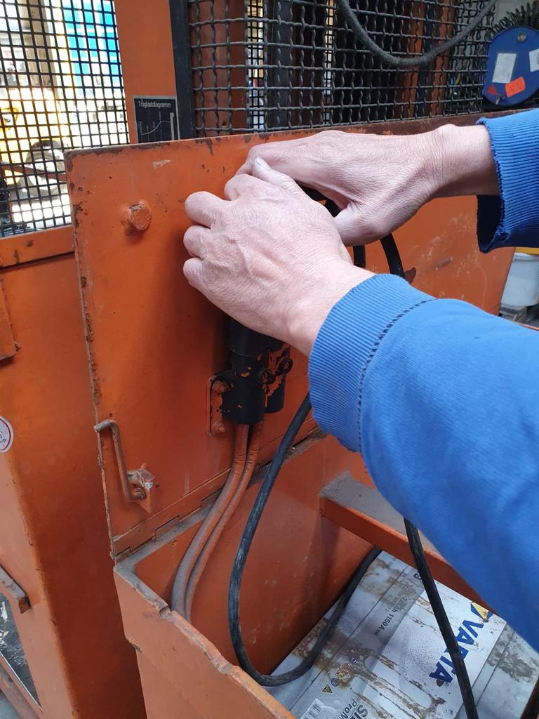 00c4e903-bf77-492b-b5ae-216a56df4f10